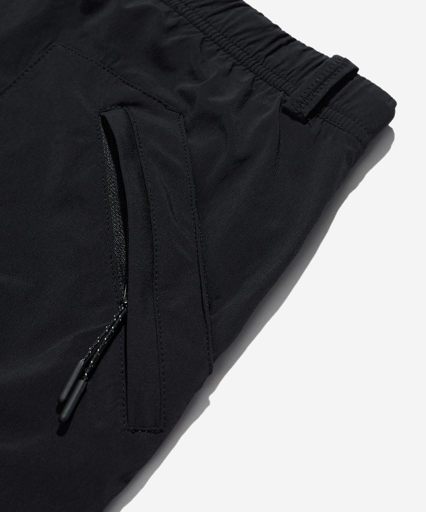 NODE LABS Sanongbachi Outdoor Cargo Shorts_Black