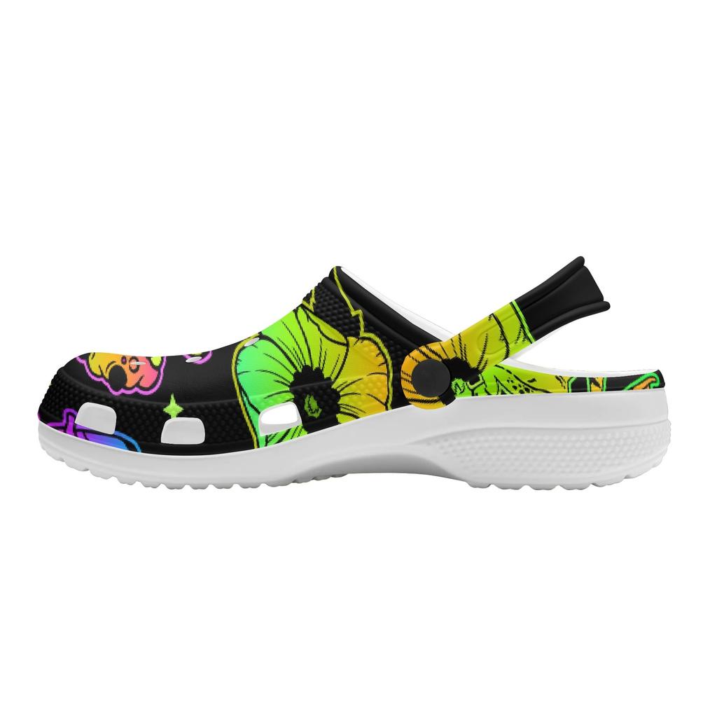 White EVA Clogs with Floral Skull Print, Lightweight Slip On Garden Shoes, Breathable Beach Sandals, Indoor Outdoor Slippers for Men Women