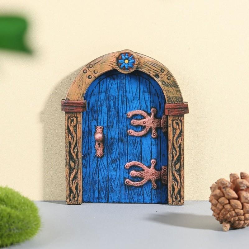 Garden Fairy Door Decor With Wooden Tree Art For Home And Garden Beauty