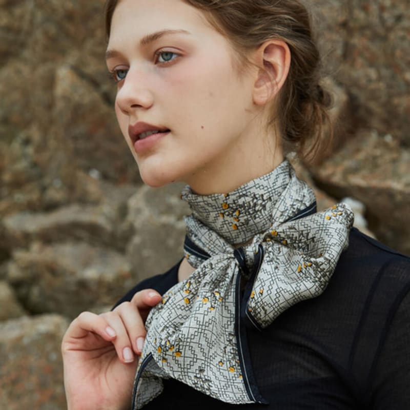 ANA MAISON Familiar Old Thing Long Petit Silk Scarf [PML-1431]