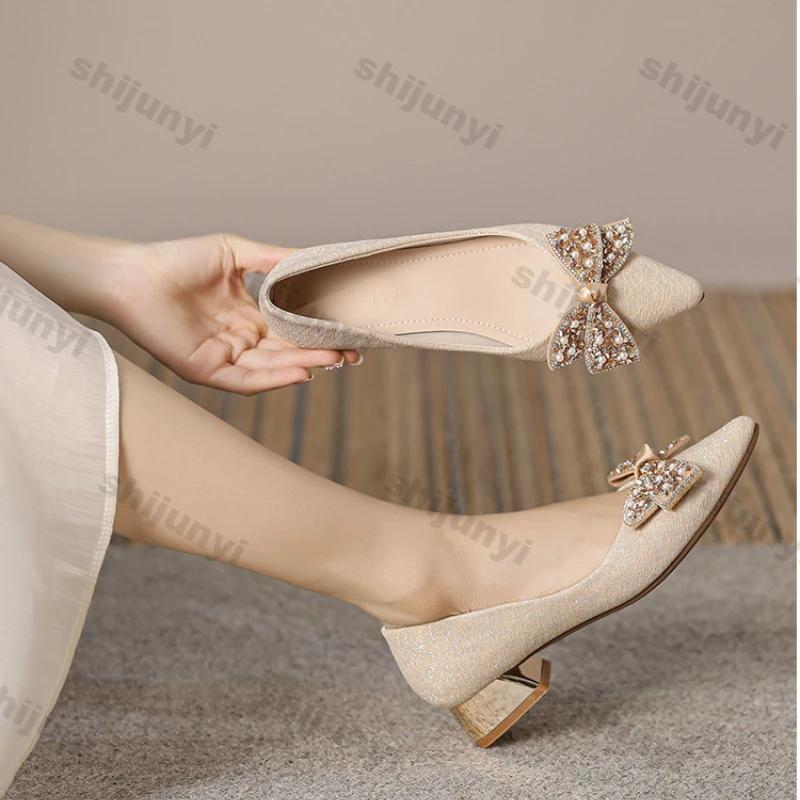 Fashion Women's Summer Pointed Toe Thick Heel 2025 New Bowknot Rhinestone Shallow Mouth Large Size Slip On Low Heels Women's Shoes