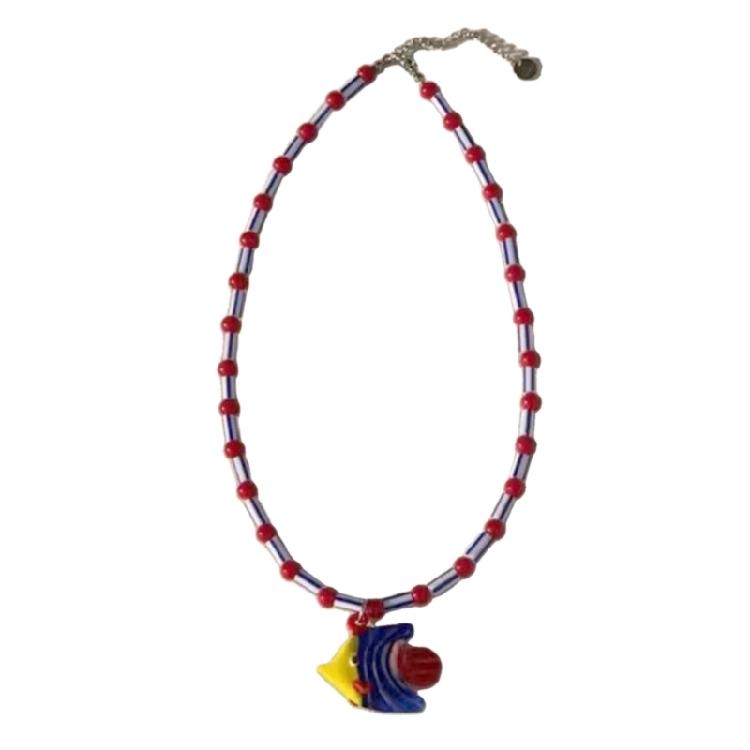 Exquisite Beaded Necklace with Glass Fish Pendant Handmade Clavicle Chain Unisex Choker Versatile Accessory for Women