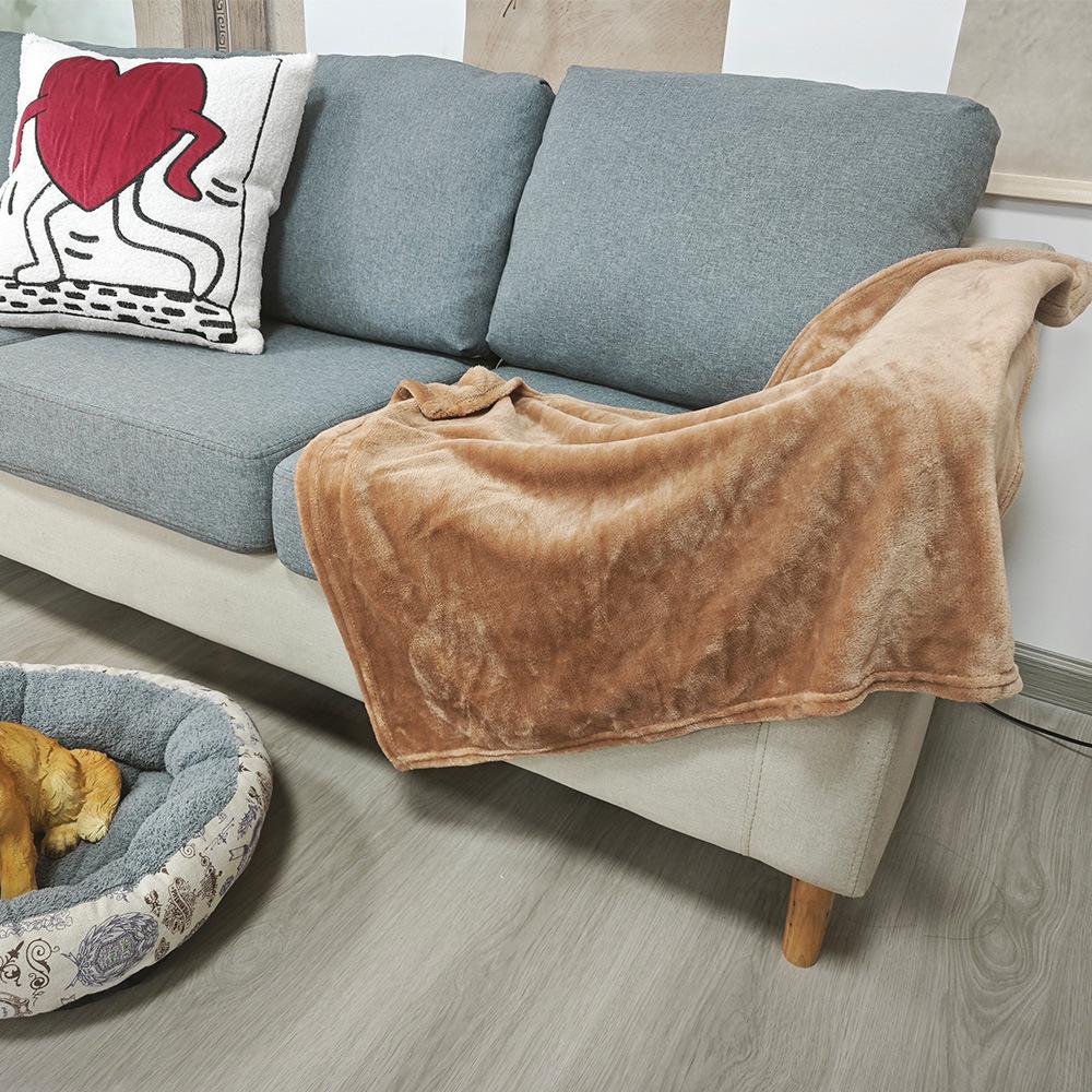 Solid Color Flannel Self-Warming Pet Blanket for Small Dogs & Cats