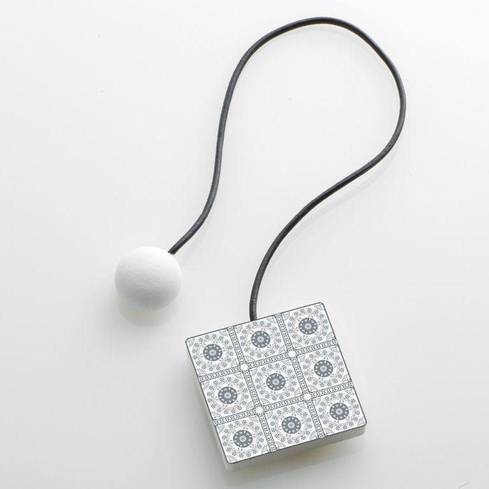 1 Embrasse Aimantee Imprime Carelo