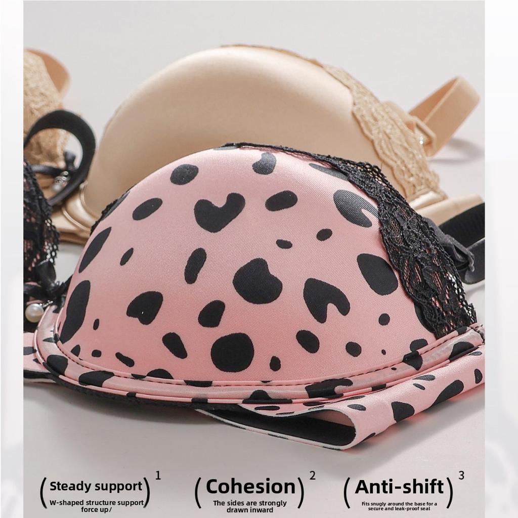 Ladies Spring and Summer Sexy Lace Leopard Print Small Chest Gathered To Show A Big Pull Up Collection Pair of Milk Underwear