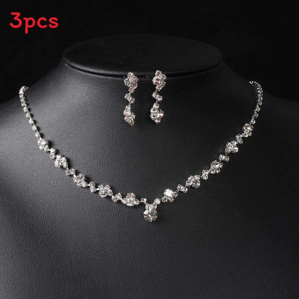 

Fashion Jewelry Set With Dazzling Water Diamond For Brides And Women Silver