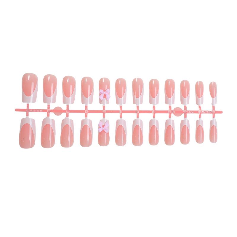 

Ручная работа, нюдовый бантик, долговечный носибельный маникюр