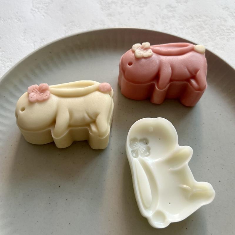 24TE Moon Cake Mould Cartoon Bunny Shaped DIY Baking Moulds for Mid-Autumn Festival