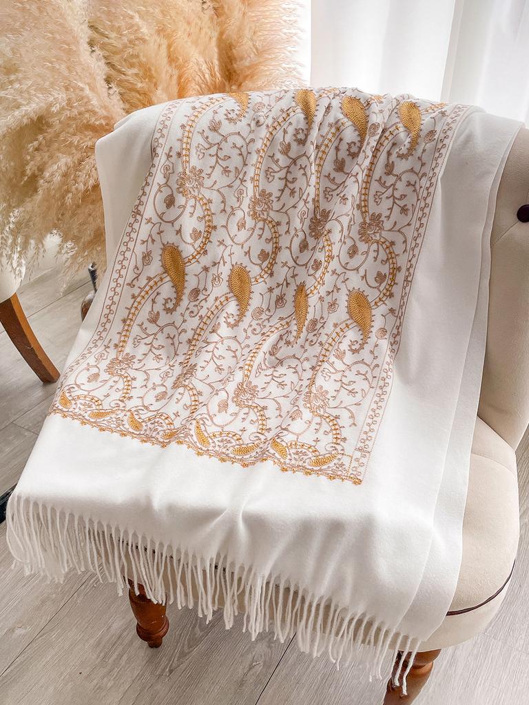 Pashmina Cashmere Feel Blend Mujer Bufanda Scarves Warm Echarpes Embroider Flower Poncho Cape Thick Warm Poncho Kerchief Scraf