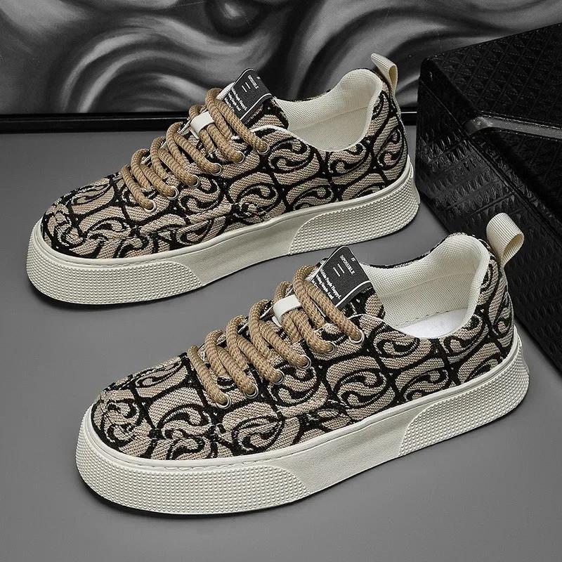 China-Chic Xiangyun Men's Board Shoes New Printed Embroidery Casual Soft Sole Fashion Sports Fashion Shoes for Men sneakers