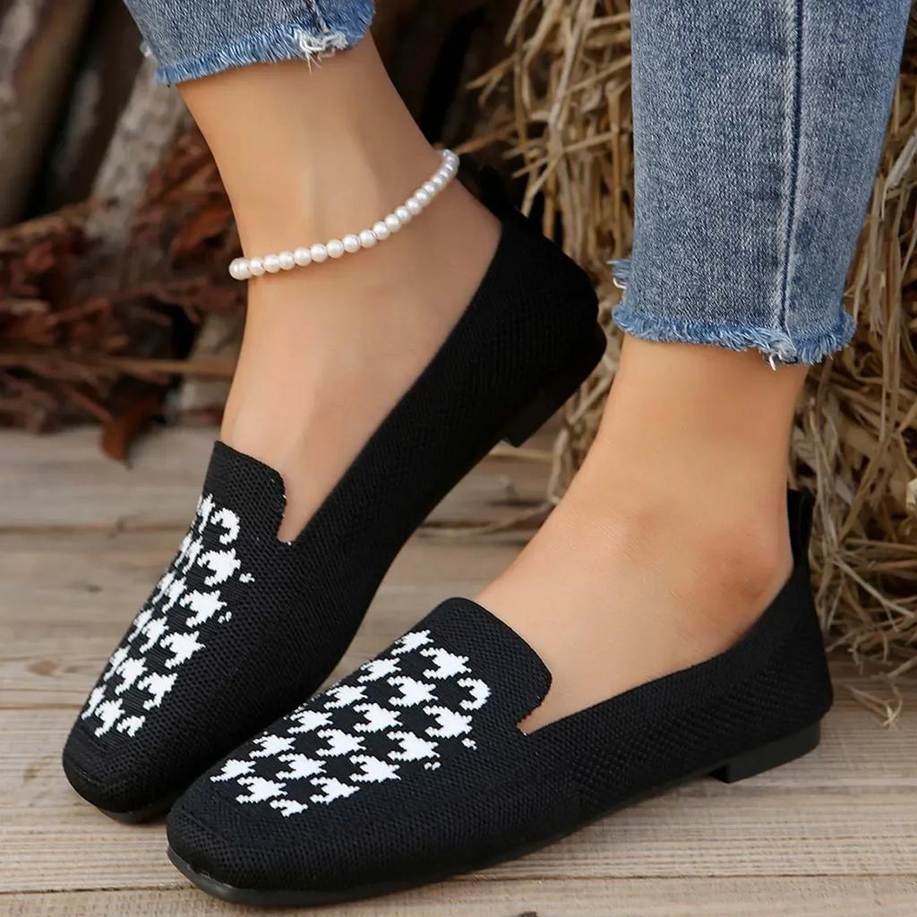 Ladies Casual Knitting Shoes Square Toe Flat Sole Fly Weave Soft Lightweight Large Size Casual Shoes Platform Sandals Footwear
