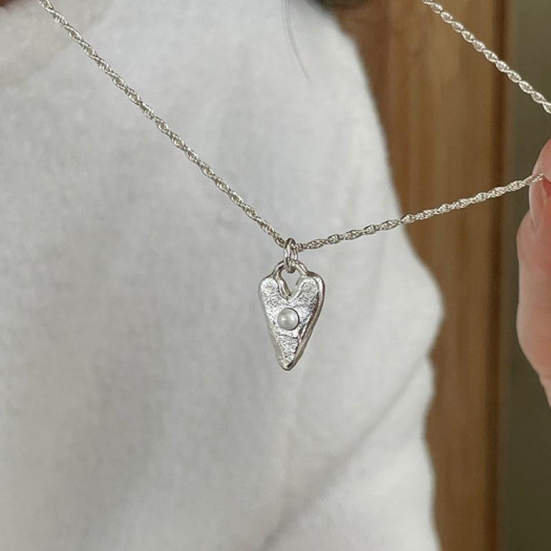 

Melliv Silver 3mm Pearl Flat Long Heart Necklace_mvn38 925 silver
