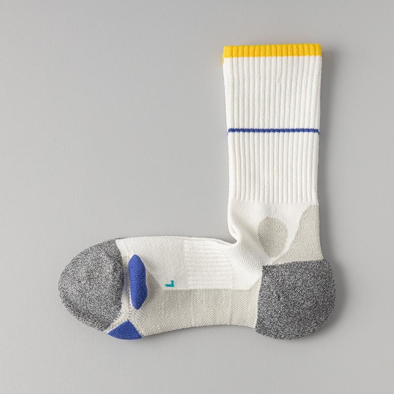 Men's High-top Autumn and Winter Mesh Breathable Striped Color-blocked Professional Loop Sports Socks