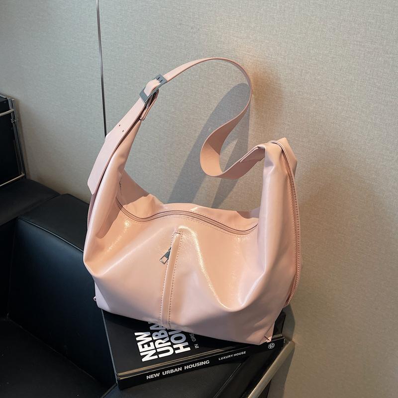 Retro fashion large capacity women's new texture versatile shoulder messenger bag commuter dumpling bag