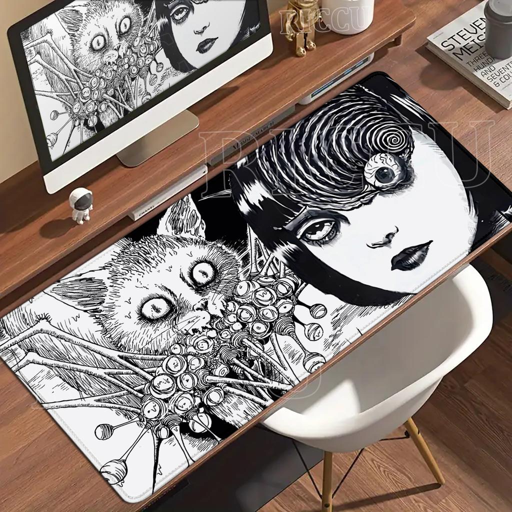 Schwarz-Weiß-Mauspad XXL HD Anime-Mädchen Schreibtischunterlage Erweiterte Gaming-PC-Tastaturmatten Große Gamer-Collage Horror-Anime-Mauspad