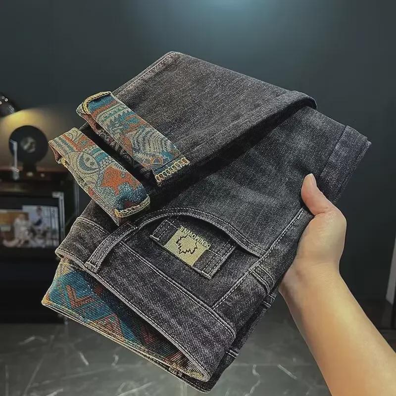 Vaqueros ajustados bordados de primavera y otoño para hombre con estampado moderno