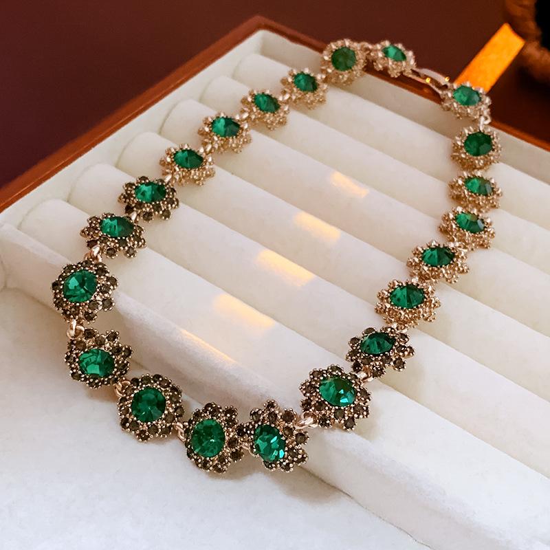 Pre-owned Vintage Retro Diamond-Encrusted Round Necklace & Clavicle Chain Set