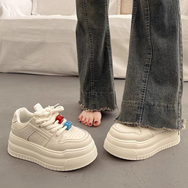 

Bread shoes women s ins tide 2025 summer new super fire 3 little white shoes student versatile casual board shoes 40
