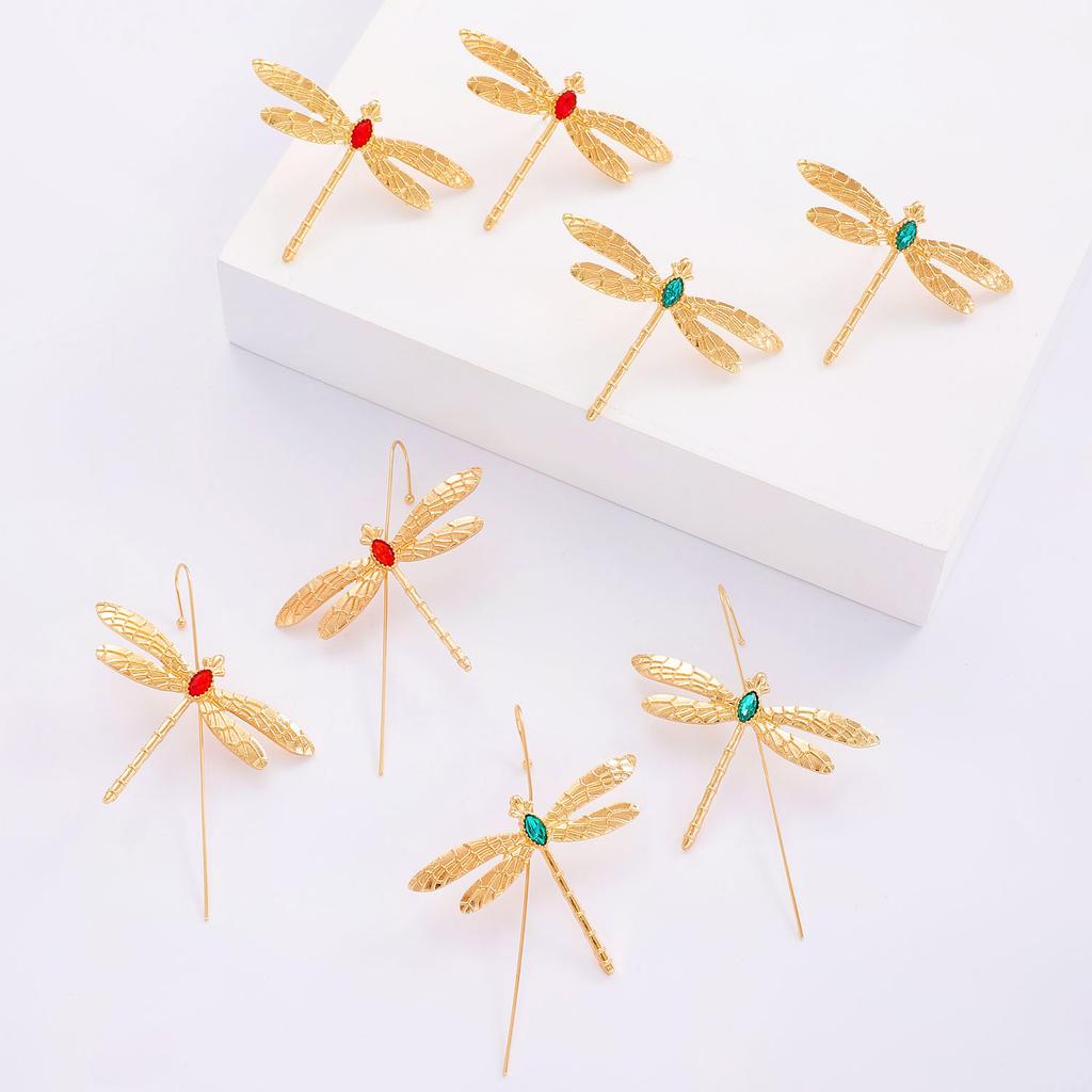 Fashion Dragonfly Stud Earrings For Women Unique Animal Ear Jewelry