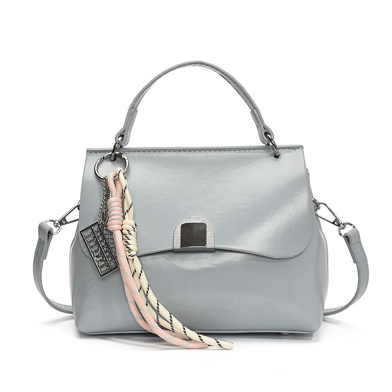 Premium textured bag women's 2025 new fashion versatile messenger bag spring and summer popular portable small square bag