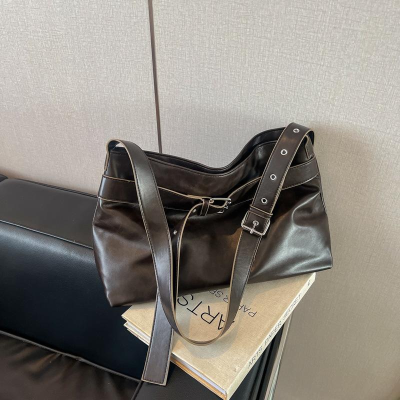 

Сумка 2025 осінь та зима нова висококласна великої місткості м яка шкіряна сумка-тоут жіноча для поїздок на роботу у стилі ледачого вітру на плече та через плече темно-коричневого кольору