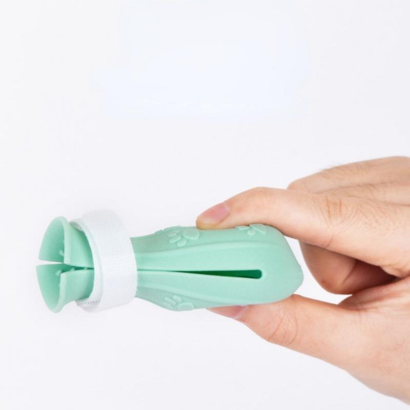 4PCS Multi-functional Silicone Cat Foot Cover Anti-cat Injury Cleaning Bath Tool Bath Foot Cover Dog Shoe Cover Cat Claw Cover