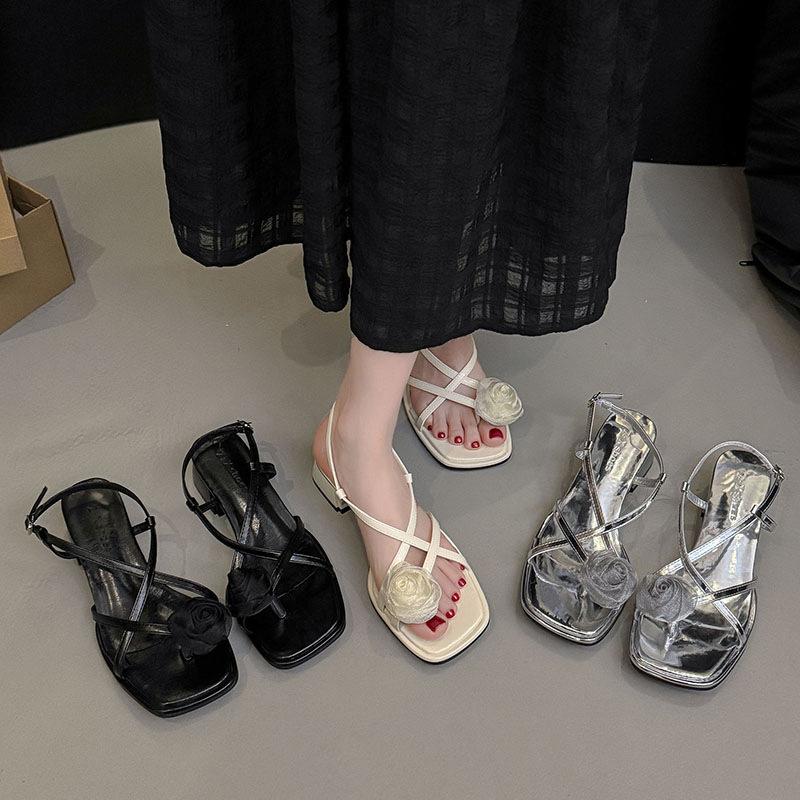 Set of toe thick heel 2025 new sandals fairy wind summer temperament camellia fairy wind vacation thin strap roman shoes