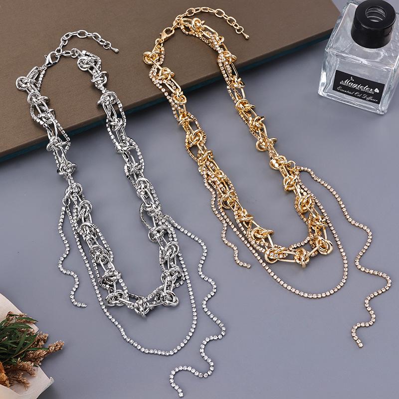 Stylish Retro Rhinestone Choker: Multi-layer Women's Necklace