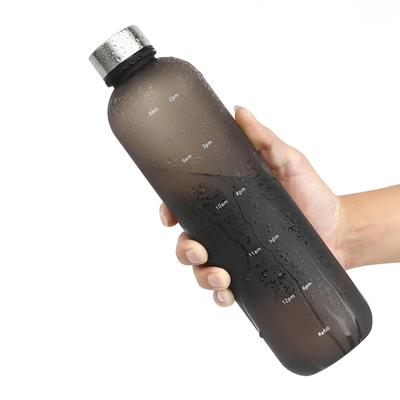 Botella de Agua MYEEDA de 1 Litro con Marcador de Tiempo, 1000ml, Tapa de Acero Inoxidable, Botella Marcada, Acabado Degradado + Mate, Saludable, Bebida Deportiva, 1L de Agua
