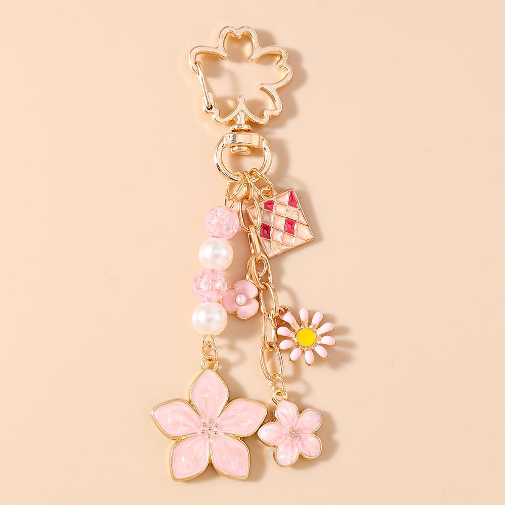 Fashion Enamel Flower Keychain Women Girls Pearl Key Ring Pendant for Handbag DIY Key Chain Jewelry Gift