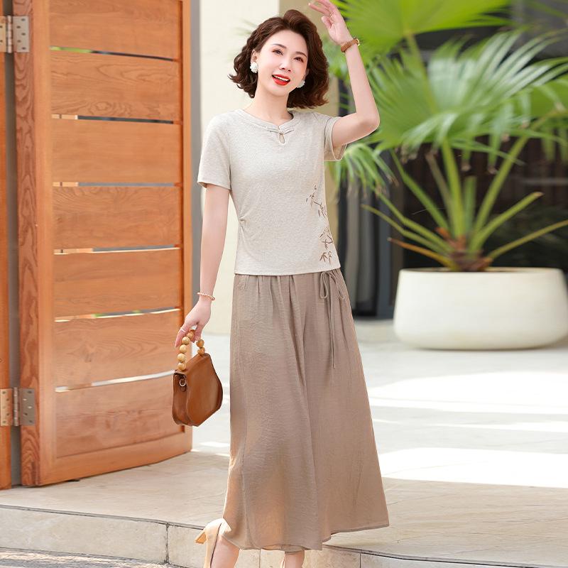 Mom's 2026 Summer Set: Short-Sleeve T-Shirt & Wide-Leg Pants for Middle-Aged and Elderly Women