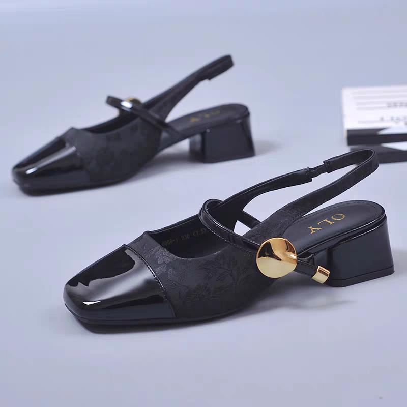 New Non-slip Round Toe Sandals Shoes Ladies Casual Summer Hollow Beach Elegant Shoes Korean Fashion Party Shoes Woman Design