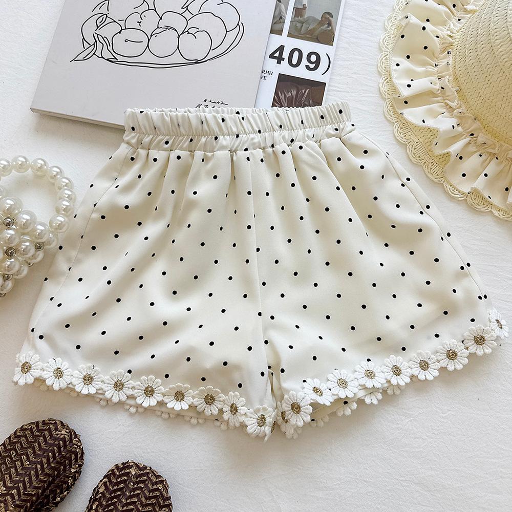 Girls' 2026 Summer Polka Dot Two-Piece Set: Stylish Lapel Top & Lace Shorts
