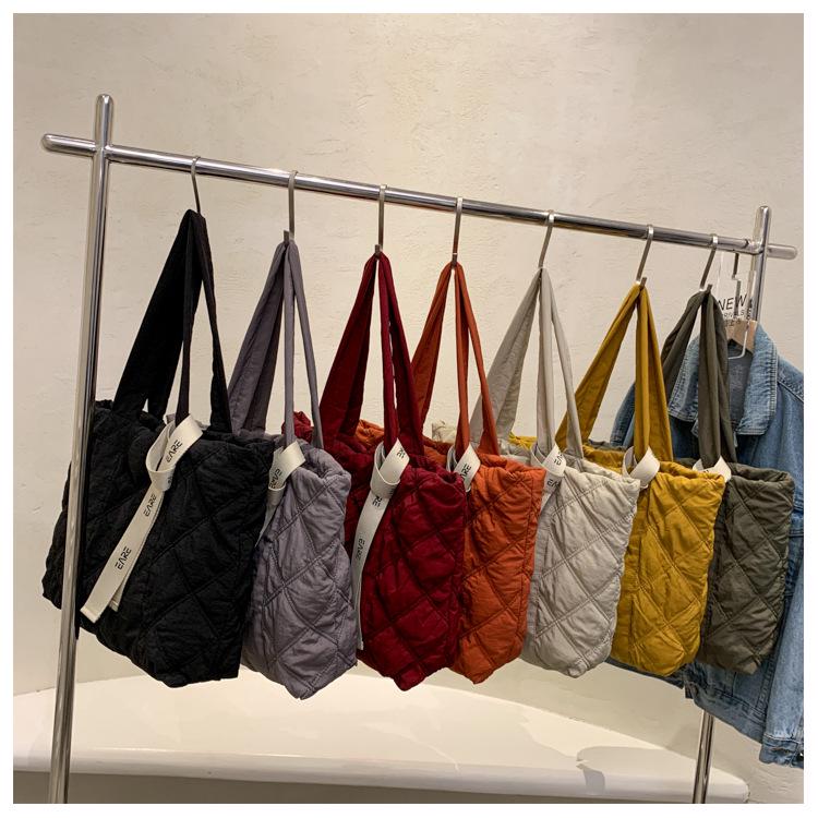 Women's Quilted Tote: Casual Down Single Shoulder Bag, Large Capacity for Autumn/Winter