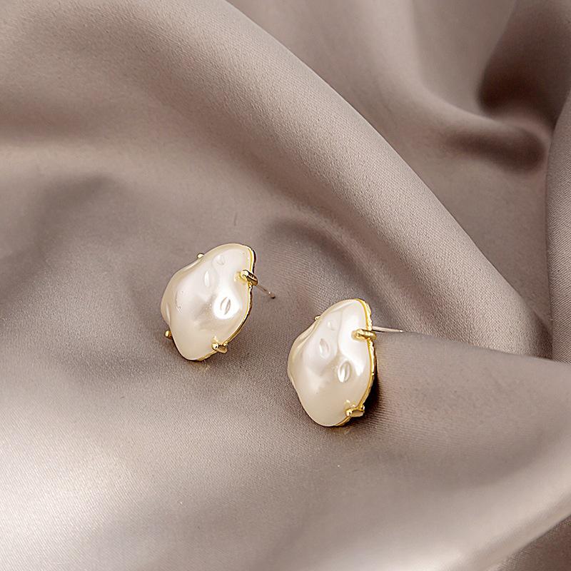 Women's Light Luxury White Baroque Earrings - Unique Korean Dongdaemun Ear Studs