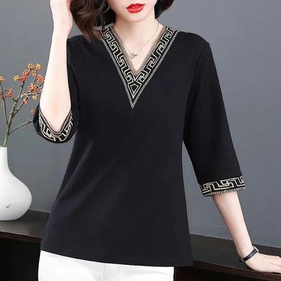 Tricou Bumbac Pur cu Mânecă Medie pentru Femei Cămașă Neagră cu Decolteu în V pentru Femei Top Larg Nou pentru Primăvară și Vară pentru Persoane de Vârstă Mijlocie