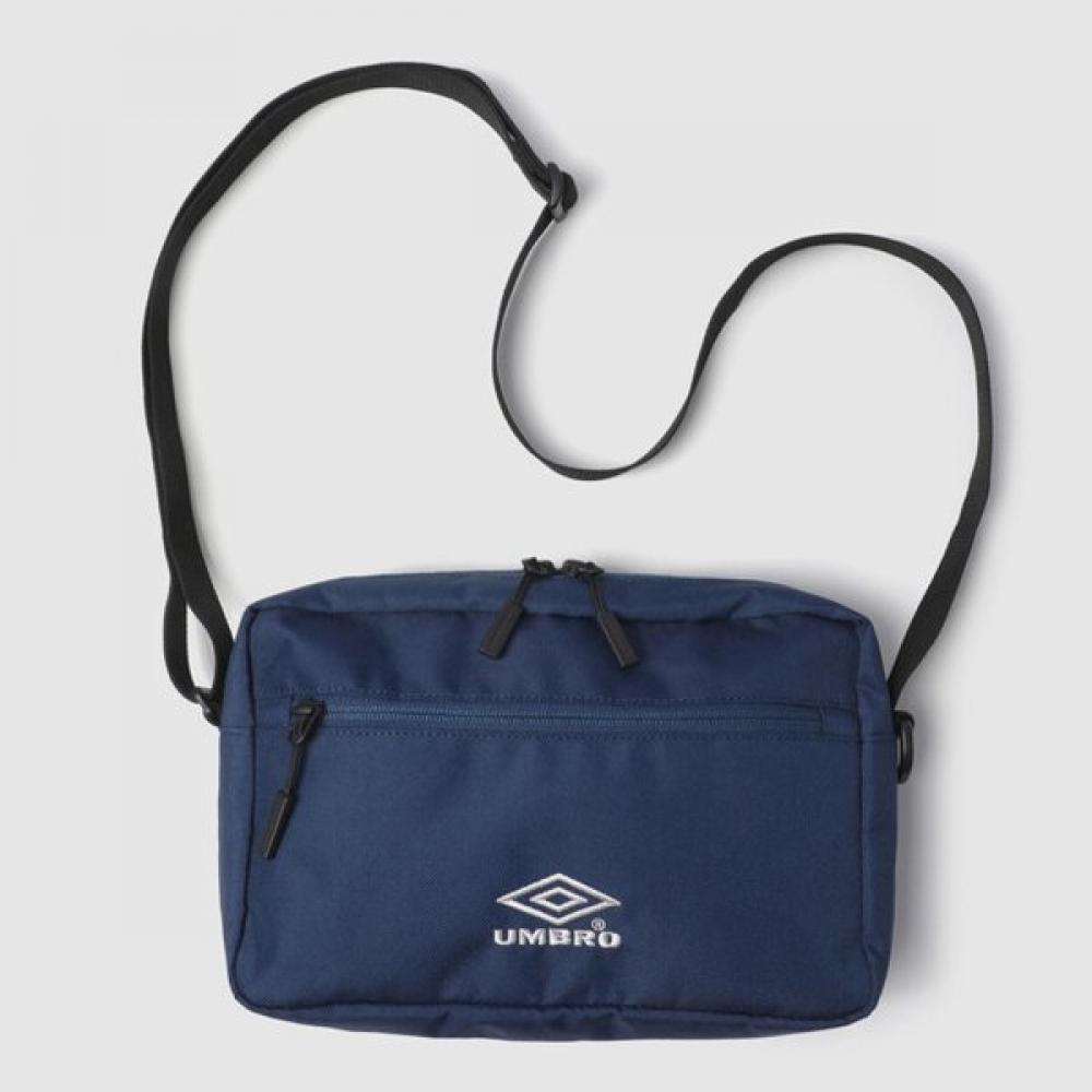 Umbro Essential Square Crossbag Uq223cbg57