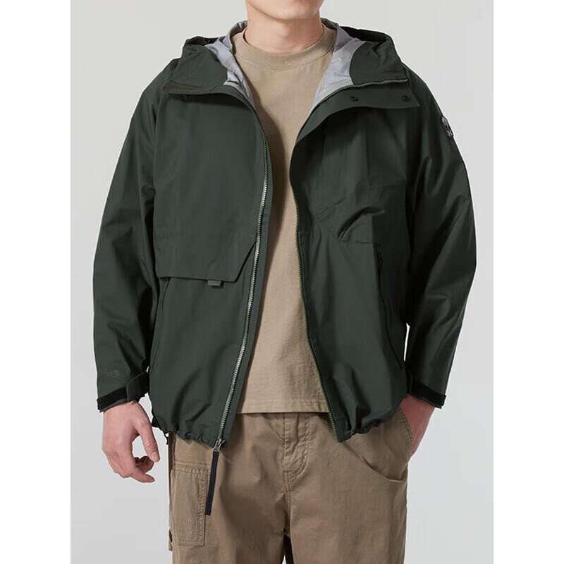

Under Armour Men s Woven Hooded Jacket M