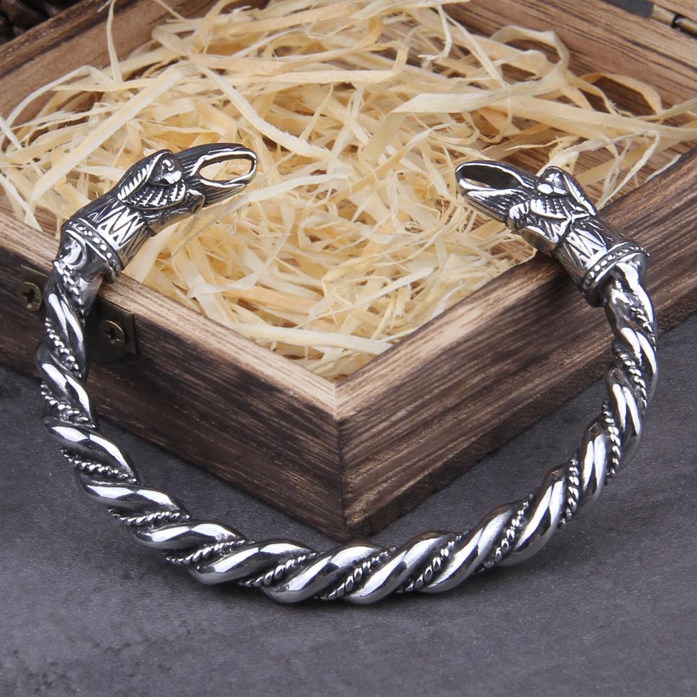Edelstahl Nordische Wikinger Wikinger Rabe Armband Herren Armband Manschettenarmbänder mit Wikinger Holzkiste