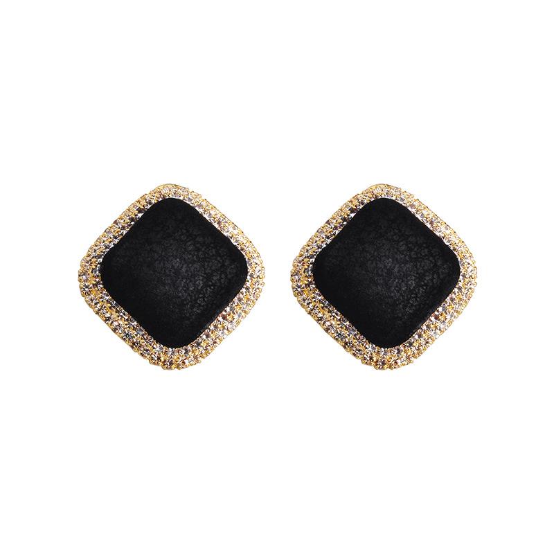 Cold Wind Fashionable Retro Fabric Square with Diamonds Black Stud Earrings Real Gold Color Retention Temperament Personalized Earrings Female
