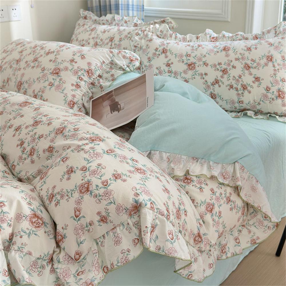 Ins Style Korean Princess Washed Cotton Four Piece Set Fresh Lace Duvet Cover Set, Bed Sheet Three Piece Set on the Bed