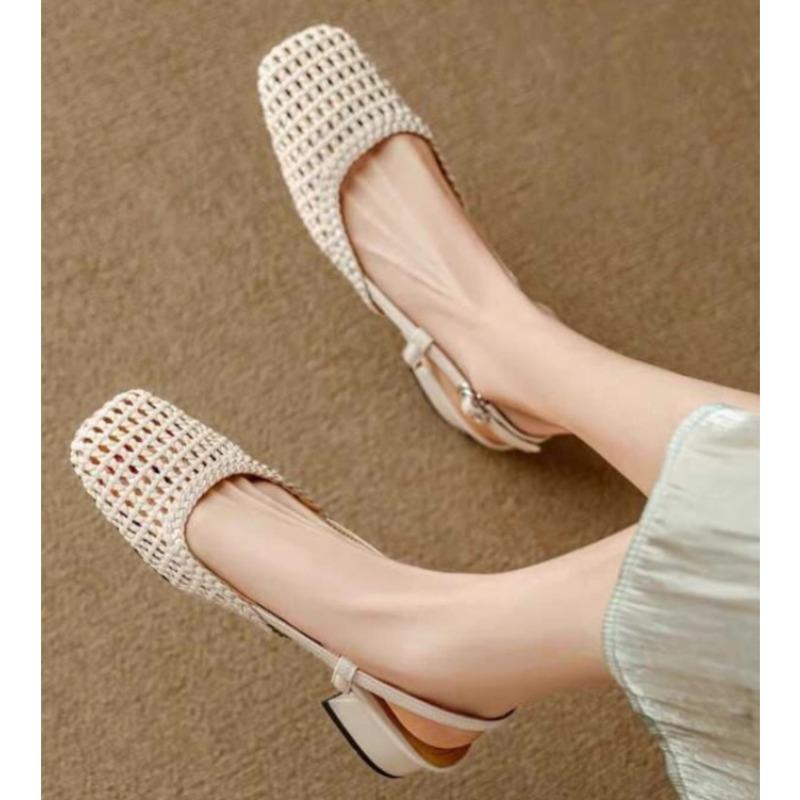 

Модные новые универсальные однотонные летние сандалии Женские туфли с острым носком Туфли с закрытым носком Модные полые туфли на высоком каблуке Женские сандалии 35