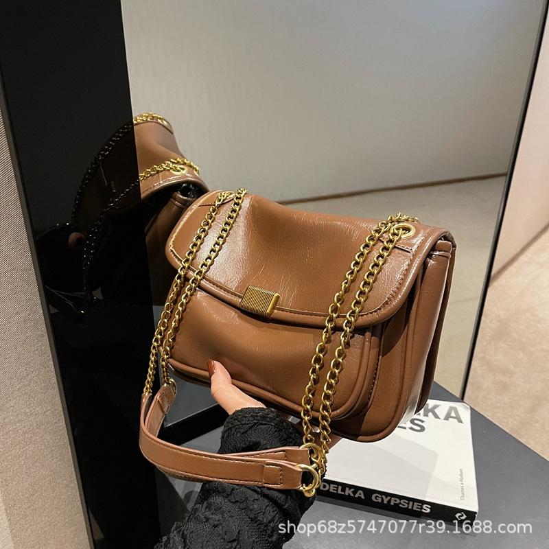 Textured Small Bag Women's 2025 Winter New Retro Messenger Bag, Foreign Style Versatile Chain One-shoulder Crossbody Bag Explosive