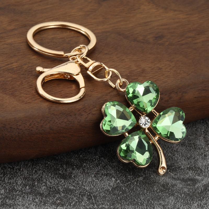 Luxury Rhinestone Four-Leaf Clover Keychain Green Leaf Fashion Keyring Bag Charm for Women Trendy Exquisite Gift