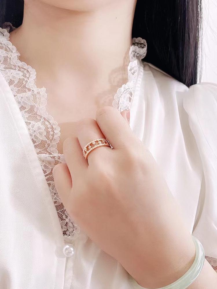 V Gold Dewdrop Ring: Women's 18K Rose Gold with Luxury Hollow Design and Full Diamonds, Non-Fading