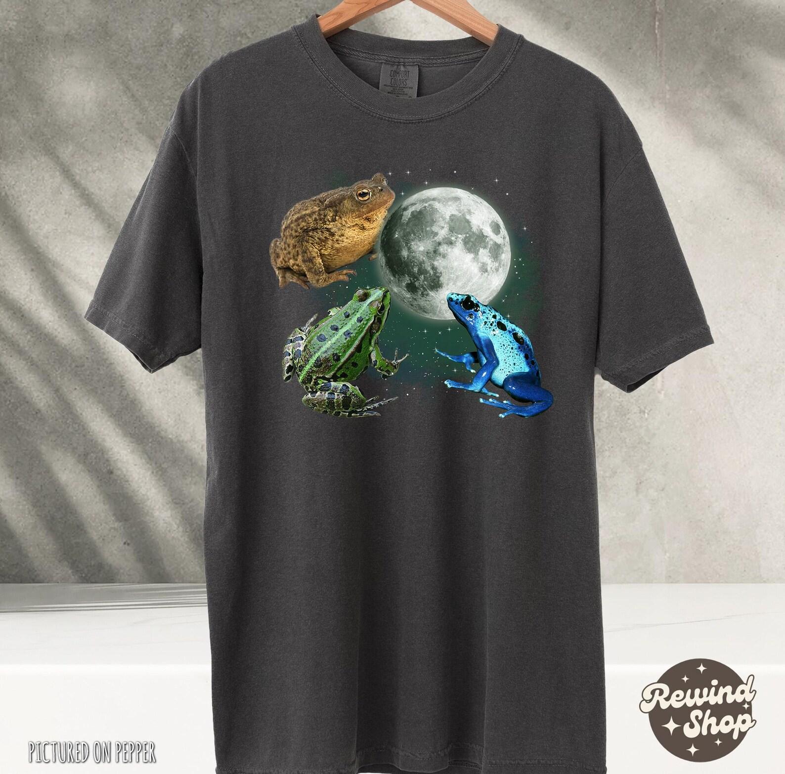 Three Frogs Moon Vintage T-shirts, Retro Toads Graphic Tshirt, Frog Lovers, Funny Frog In Galaxy Tee, Oversized Washed Adult Joke Shirts XL