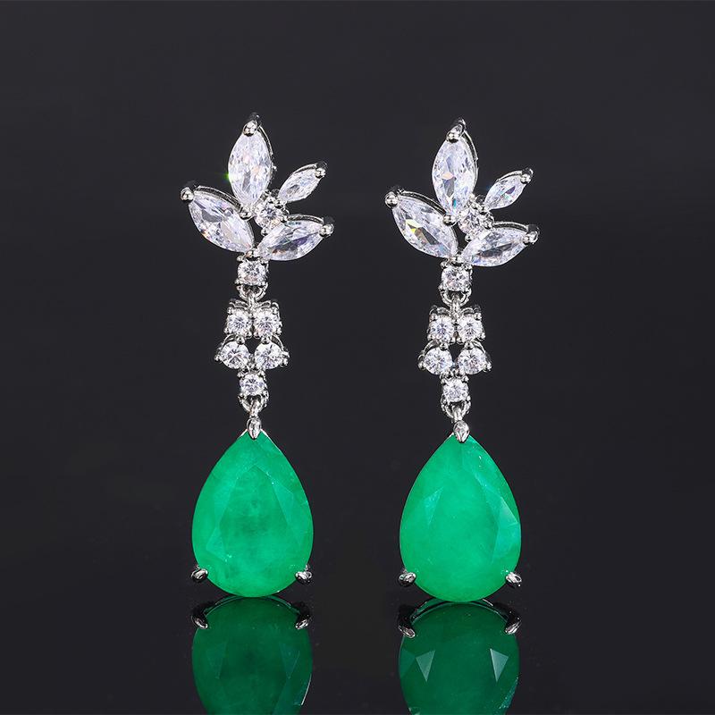 Paraiba Sapphire, Jewelry Delivery Simulation Ruby, Long Emerald.