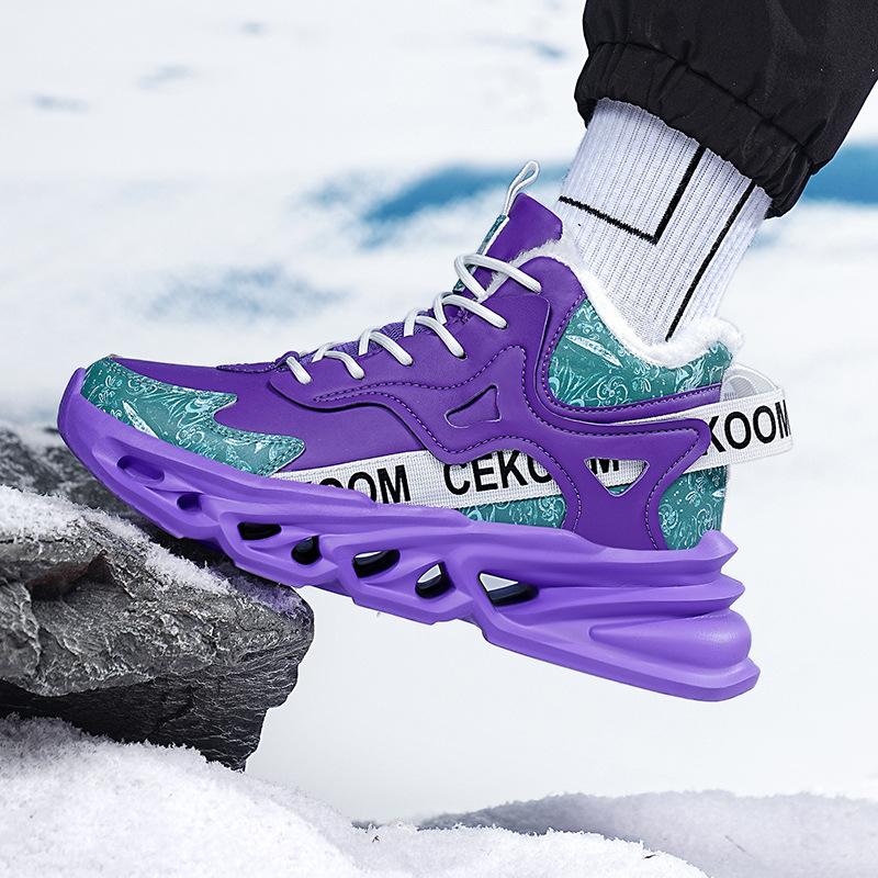 Winter new velvet thickened cold-proof and warm cotton shoes outdoor low-top soft-soled shock-absorbing sports tide shoes