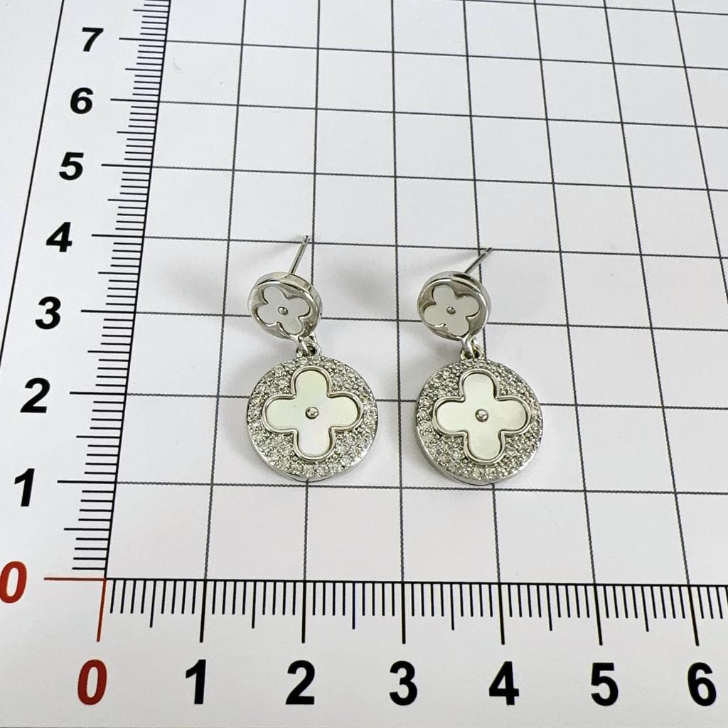 High-Quality Geometric Zircon Shell Stud Earrings: Elegant, Versatile Women's Fashion Jewelry