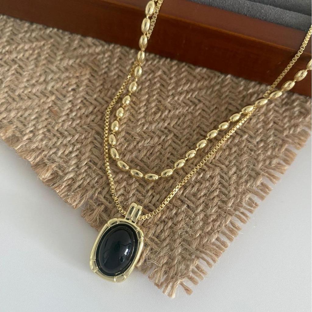 Retro Black Double Layer Metal Necklace - High-End Niche Design Clavicle Chain for Women